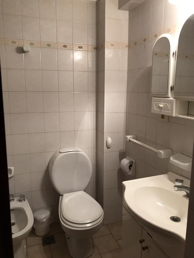 Departamento amoblado en pleno centro, con cochera Bahía Blanca Exterior foto